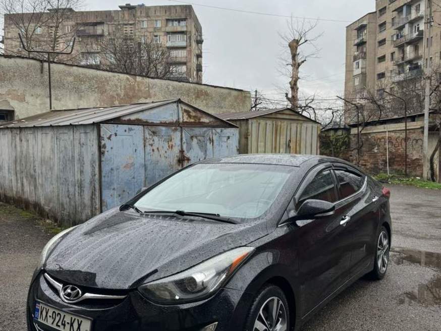 Hyundai Elantra