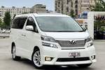 Toyota
Alphard