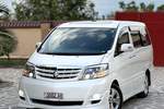 Toyota
Alphard