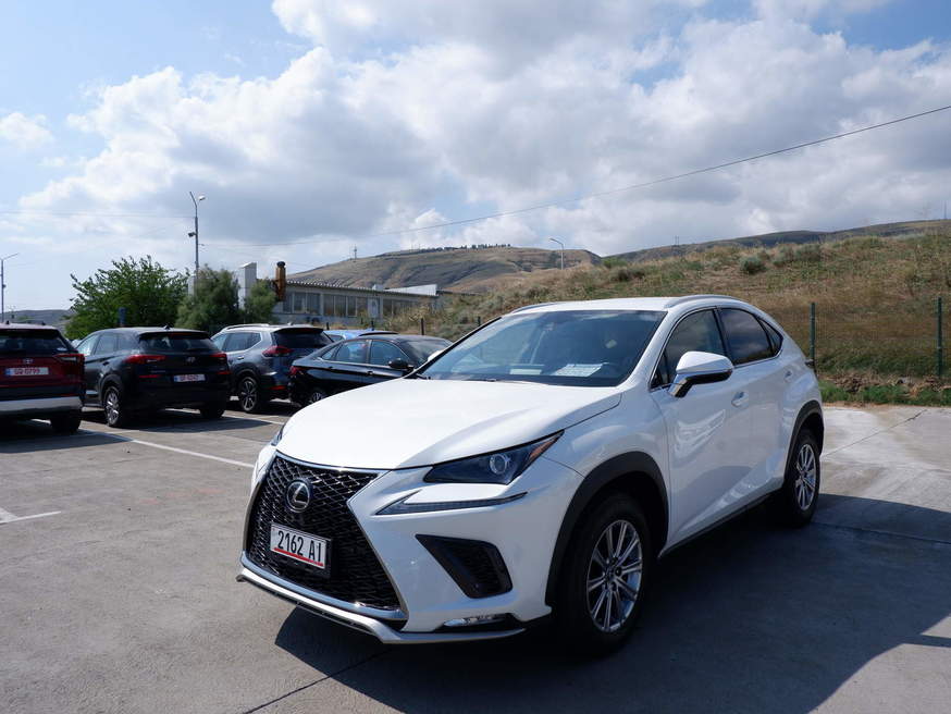 Lexus NX 300