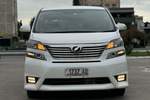 Toyota
Alphard