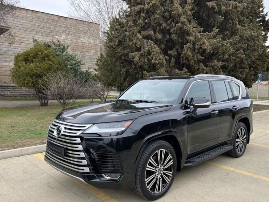 Lexus LX 500