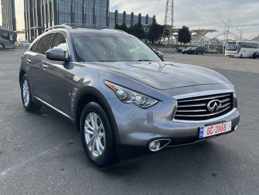 Infiniti QX70