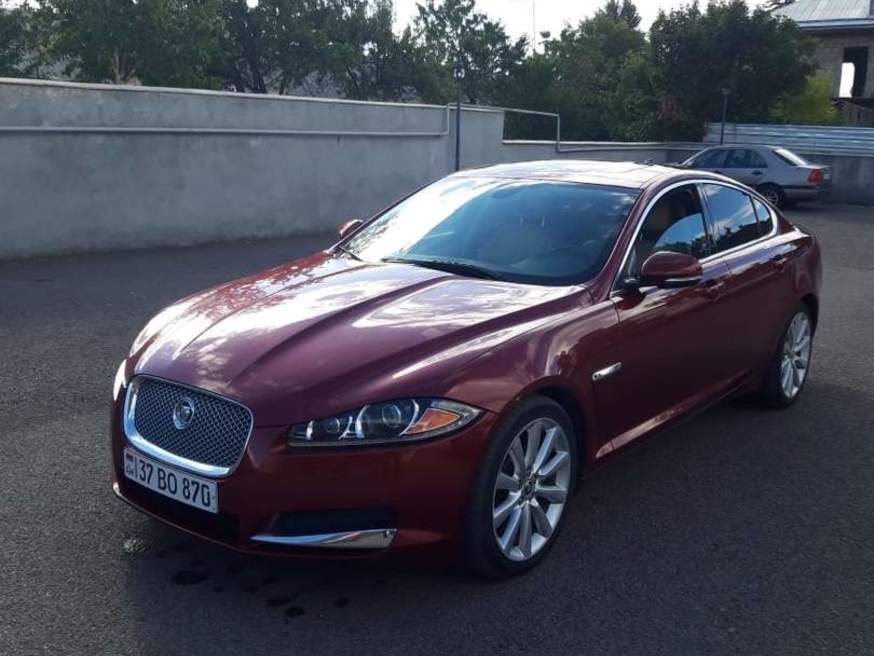 Jaguar XF