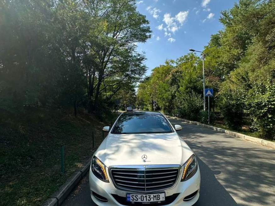 Mercedes-Benz S 550